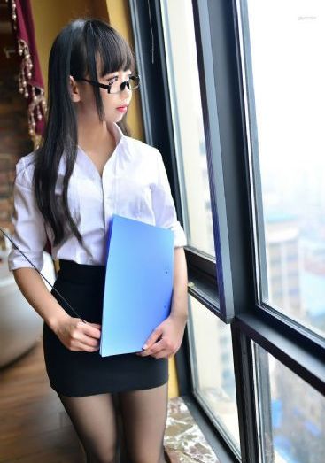 色噜噜欧美在线播放_720完整版观看