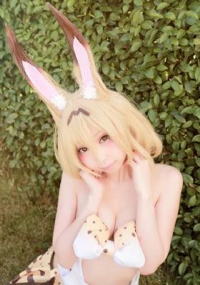 日韩美女在电车上被强奸视频_1080免费观看视频